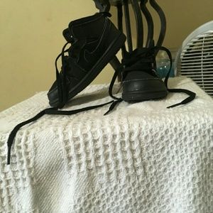 Black air force Jordan 9c